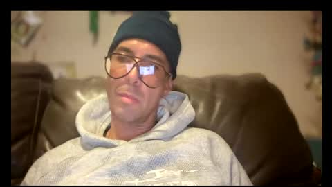 IAN HARD online show from 04/27/26, 05:00