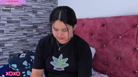 Snapshot of skyhotgirl chatting on 02/06/25, 12:54 Sky online show from 02/06/25, 12:54