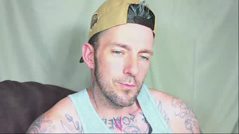 Snapshot of skylarrgrey chatting on 06/26/26, 04:17 SkylarGrey online show from 06/26/26, 04:17