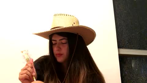 Skyler online show from 12/20/25, 02:51