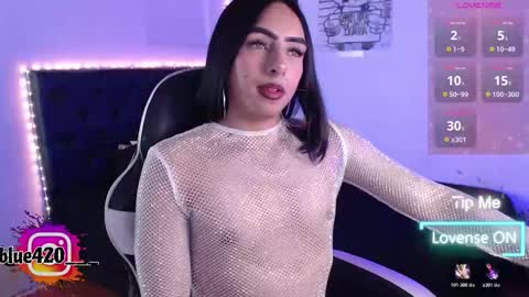 blue online show from 11/25/25, 11:38