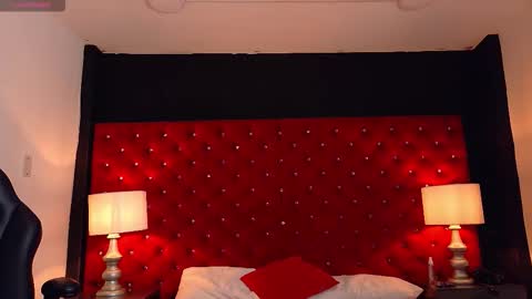 SKYLERBIGXXX online show from 09/21/25, 03:30