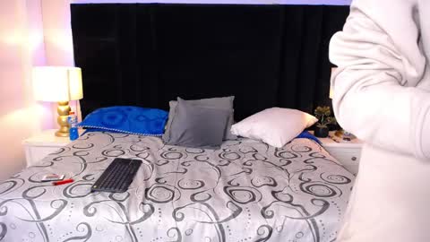 Snapshot of skylerbigxxx chatting on 05/07/26, 05:02 SKYLERBIGXXX online show from 05/07/26, 05:02