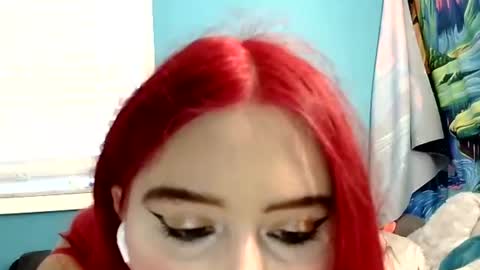 Snapshot of skylerrayy chatting on 11/12/25, 08:41 skylerrayy online show from 11/12/25, 08:41