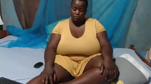 sheliah online show from 03/05/25, 12:33