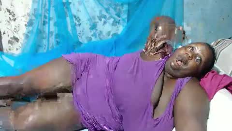 sheliah online show from 10/21/25, 04:51