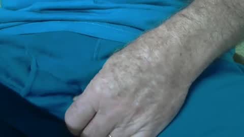 Snapshot of skypylot chatting on 09/28/25, 04:56 ResqPylot2 online show from 09/28/25, 04:56