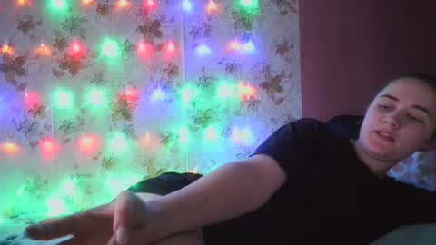 skyressie333 online show from 12/21/24, 12:38