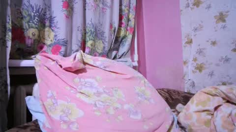 skyressie333 online show from 01/06/25, 03:40