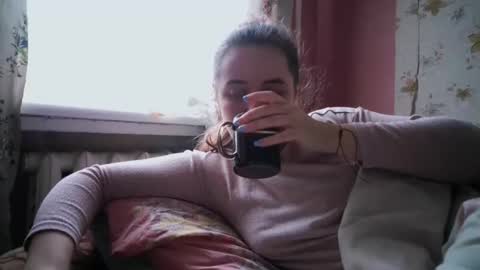 skyressie333 online show from 01/10/25, 10:39