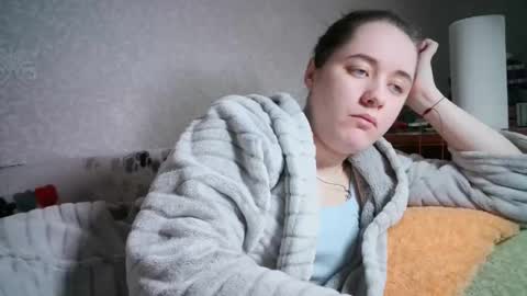 skyressie333 online show from 02/16/25, 08:21