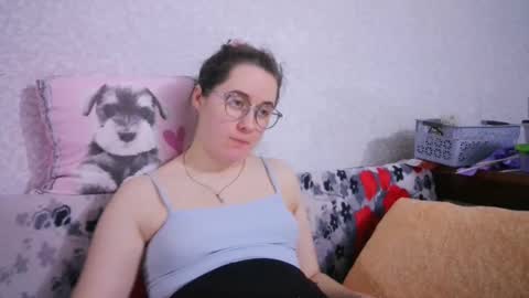 skyressie333 online show from 02/16/25, 03:59