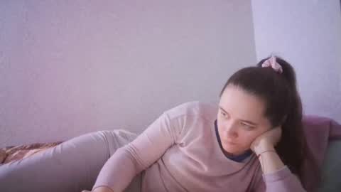 skyressie333 online show from 02/24/25, 04:04