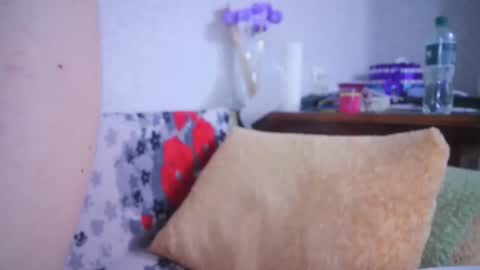 skyressie333 online show from 03/04/25, 08:16