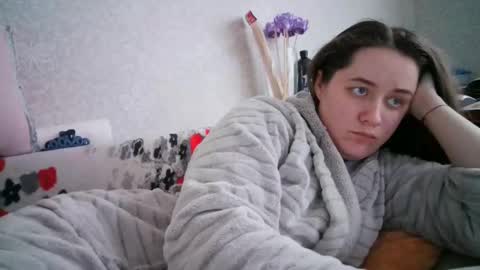 skyressie333 online show from 03/12/25, 10:37