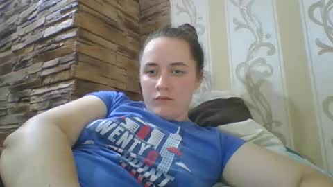 skyressie333 online show from 10/03/25, 07:55