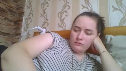 skyressie333 online show from 12/15/25, 11:25