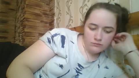 skyressie333 online show from 03/18/26, 09:01