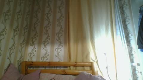 Snapshot of skyressie333 chatting on 07/06/26, 06:54 skyressie333 online show from 07/06/26, 06:54