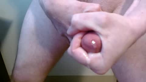 Snapshot of skyuuwz chatting on 12/19/24, 06:23 skyuuwz online show from 12/19/24, 06:23