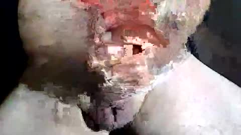 Snapshot of slash1710 chatting on 10/16/25, 08:54 Z online show from 10/16/25, 08:54