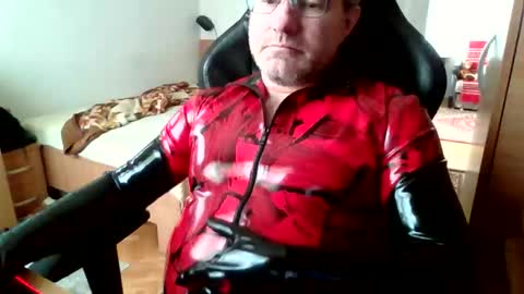 slatexss online show from 04/20/26, 07:44