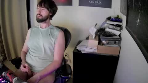 Snapshot of slave2pussy chatting on 03/09/25, 06:17 slave2pussy online show from 03/09/25, 06:17