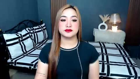 Snapshot of slave_amanda69 chatting on 07/05/26, 03:02 Queen Cyrine online show from 07/05/26, 03:02