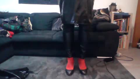 Snapshot of slaveforgodess chatting on 07/23/26, 01:58 slaveforgodess online show from 07/23/26, 01:58