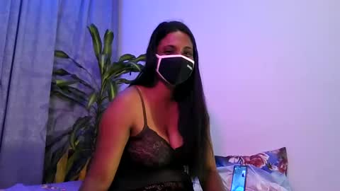 Snapshot of slcouple7 chatting on 01/04/25, 04:12 Slcouple online show from 01/04/25, 04:12