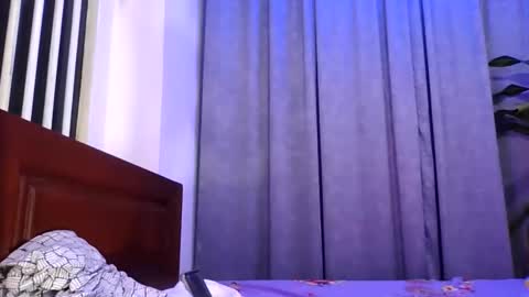 Snapshot of slcouple7 chatting on 01/06/25, 01:31 Slcouple online show from 01/06/25, 01:31