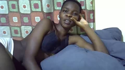 Snapshot of slender_queen chatting on 02/22/26, 08:07 slender_queen online show from 02/22/26, 08:07