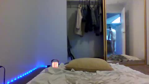 Snapshot of slickdickfreak chatting on 03/15/26, 10:27 slickdickfreak online show from 03/15/26, 10:27