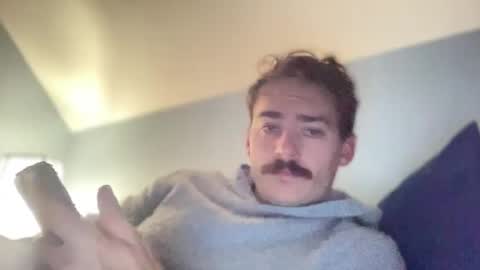 Snapshot of slickmass chatting on 12/02/24, 01:47 SlickMass online show from 12/02/24, 01:47