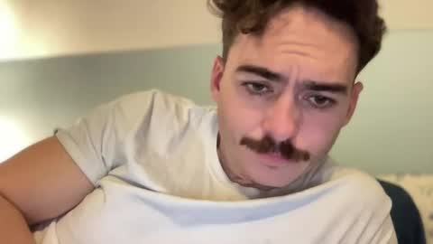 Snapshot of slickmass chatting on 01/11/25, 01:06 SlickMass online show from 01/11/25, 01:06