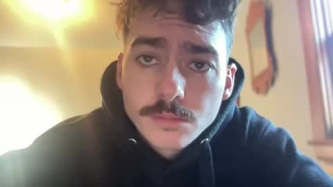 Snapshot of slickmass chatting on 03/02/25, 08:07 SlickMass online show from 03/02/25, 08:07