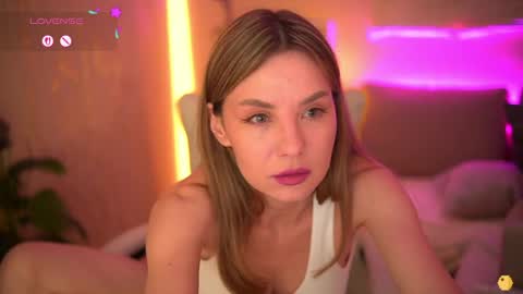Snapshot of slickmewet chatting on 04/03/26, 06:50 Elise 165cm 50kg online show from 04/03/26, 06:50