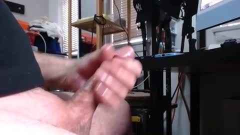 sliderguy699 online show from 02/04/25, 10:13