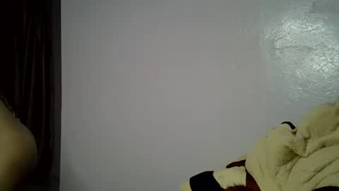 Alicia online show from 10/08/25, 01:25