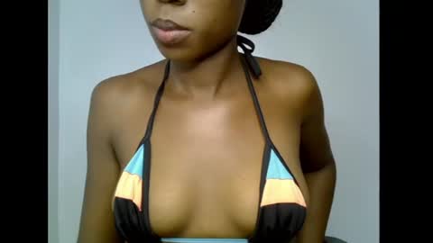 Snapshot of slim_candy12 chatting on 06/14/26, 07:49 Lily online show from 06/14/26, 07:49