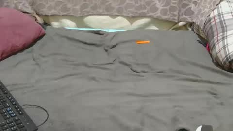 slim_girl01 online show from 04/17/26, 09:45