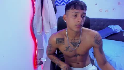 slim_master12 online show from 01/31/25, 05:30