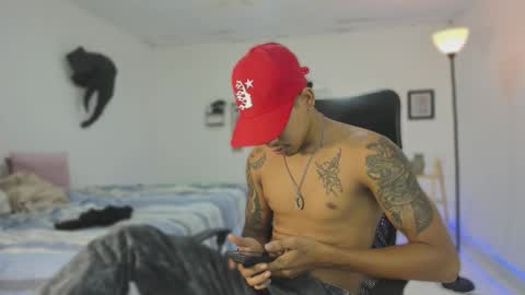 slim_master12 online show from 02/04/26, 11:53