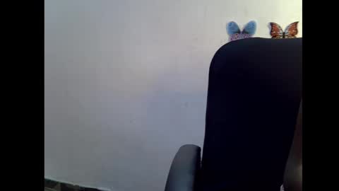 Teddy online show from 10/18/25, 07:36