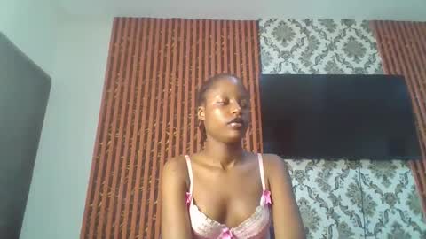 Snapshot of slim_perry chatting on 03/01/26, 12:29 perry online show from 03/01/26, 12:29