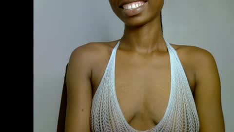 Snapshot of slim_petitqueen chatting on 04/24/26, 08:06 Alice online show from 04/24/26, 08:06