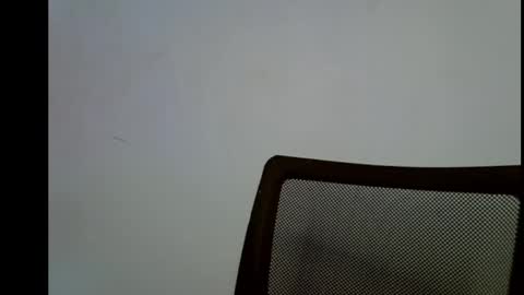 Snapshot of slim_petitqueen chatting on 05/26/26, 08:49 Alice online show from 05/26/26, 08:49