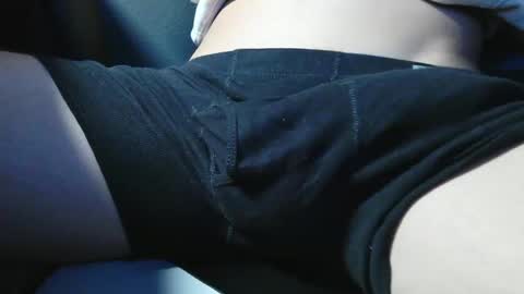 Snapshot of slimhungyvng chatting on 04/01/26, 02:36 slimhungyvng online show from 04/01/26, 02:36