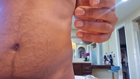 Snapshot of slimjimorange9 chatting on 09/24/25, 12:03 slimjimorange9 online show from 09/24/25, 12:03