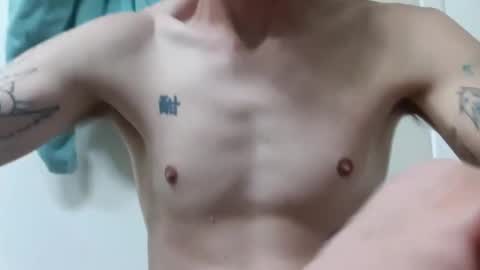 Snapshot of slimjpickin chatting on 01/17/25, 03:43 slimjpickin online show from 01/17/25, 03:43